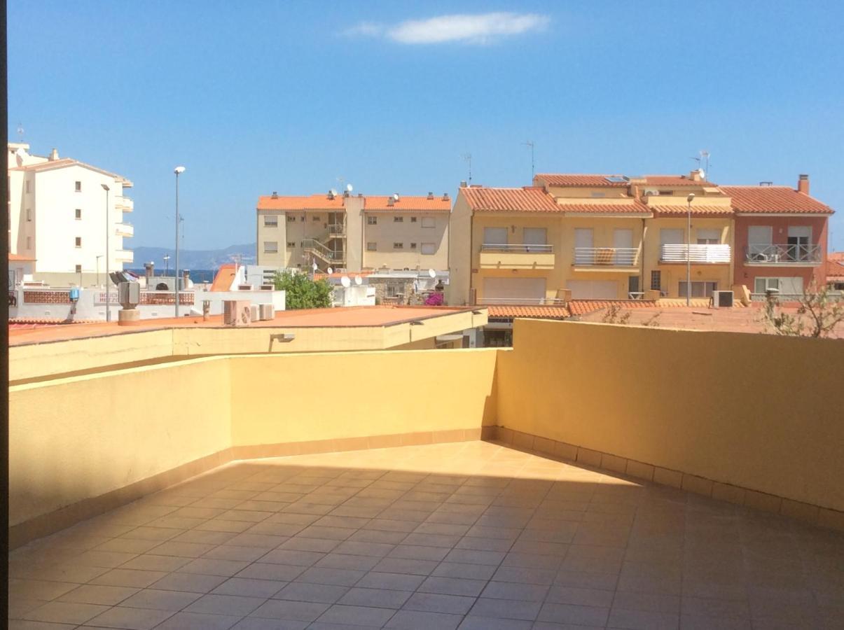 Mar Blau L'Escala Apartamento Quarto foto