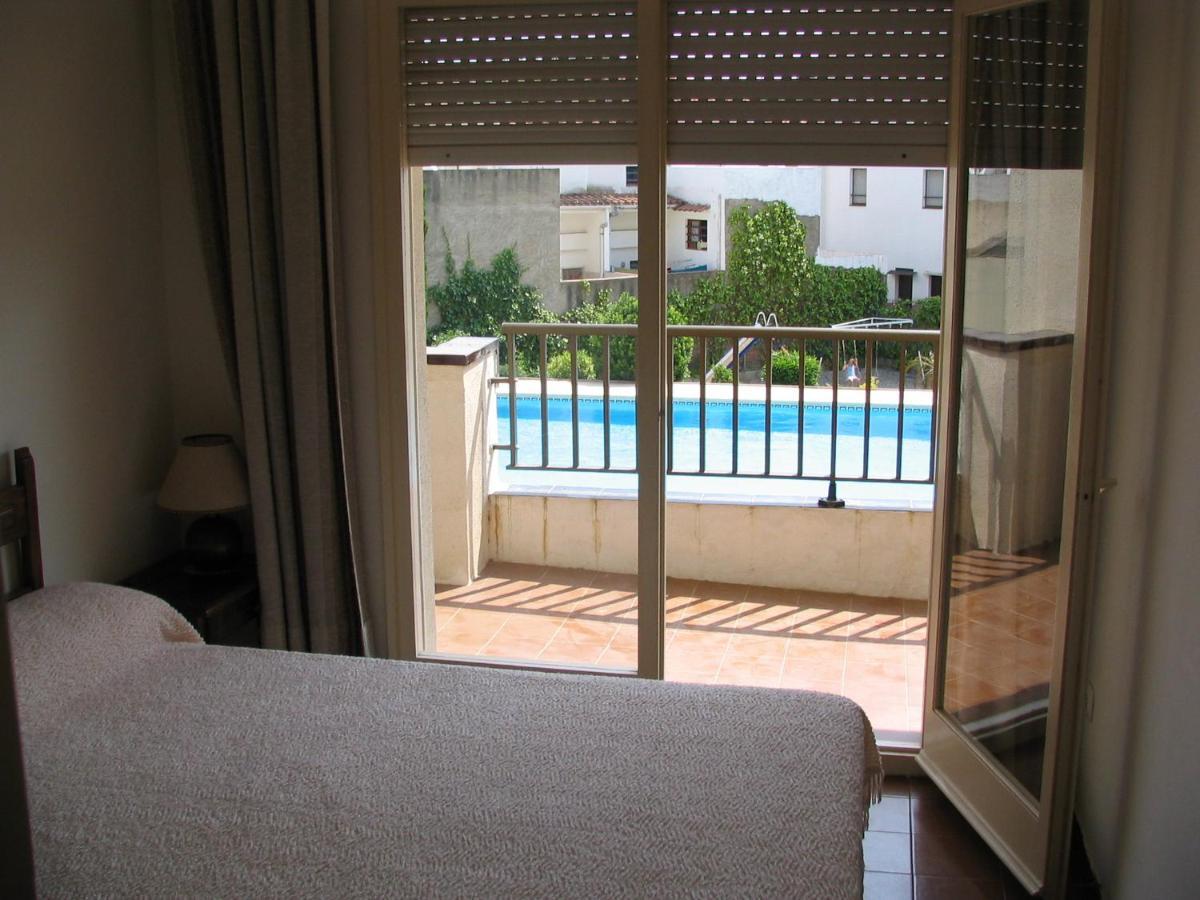 Mar Blau L'Escala Apartamento Quarto foto